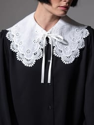 White Embroidered Lace Collar 