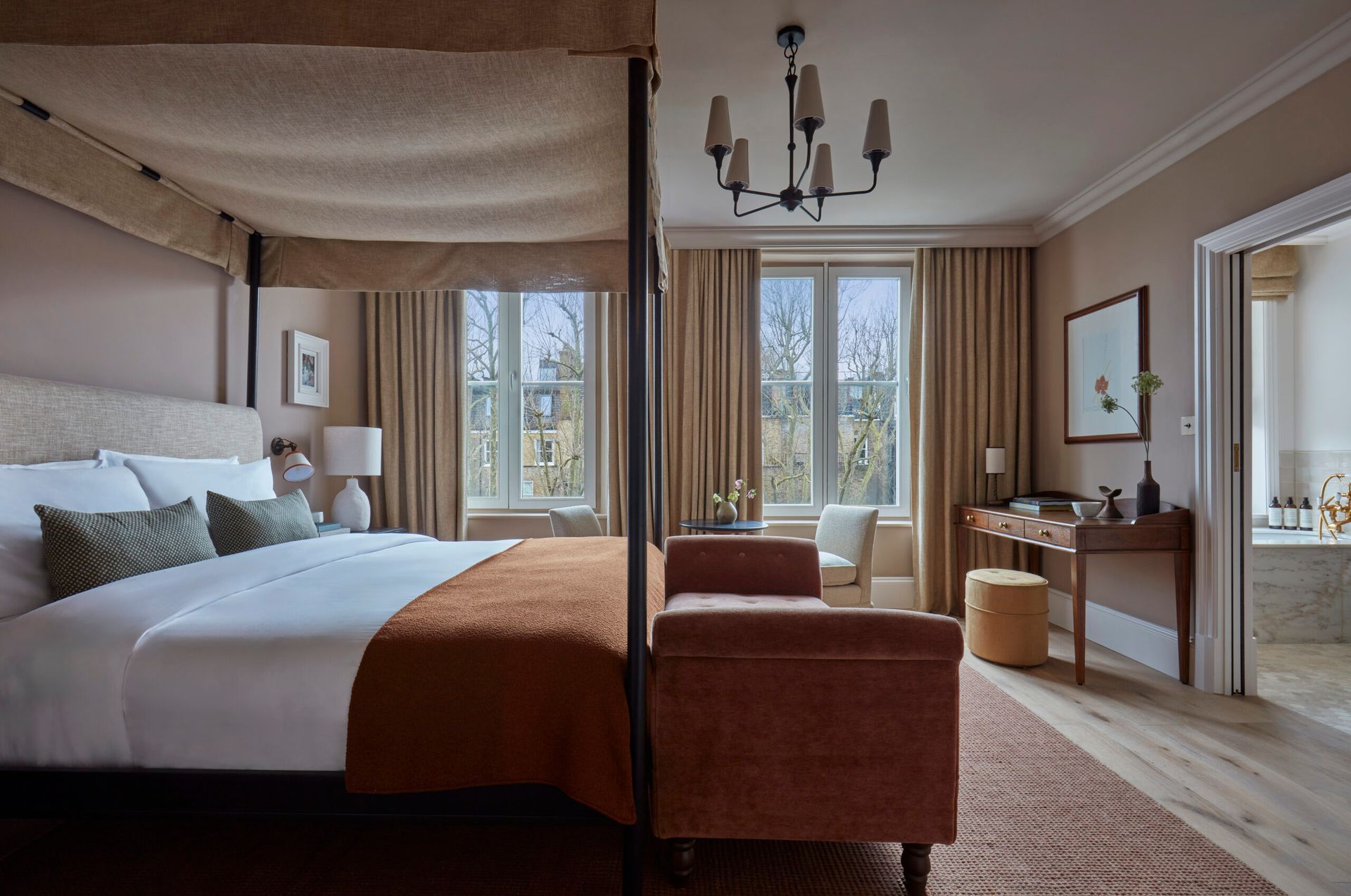 The Junior Suite High at Templeton Garden Hotel