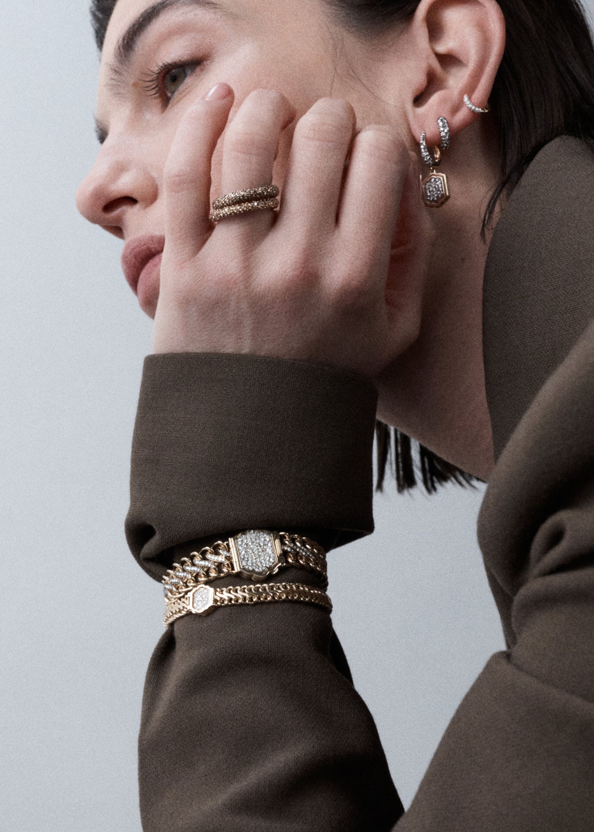 lucy delius jewellery on model 