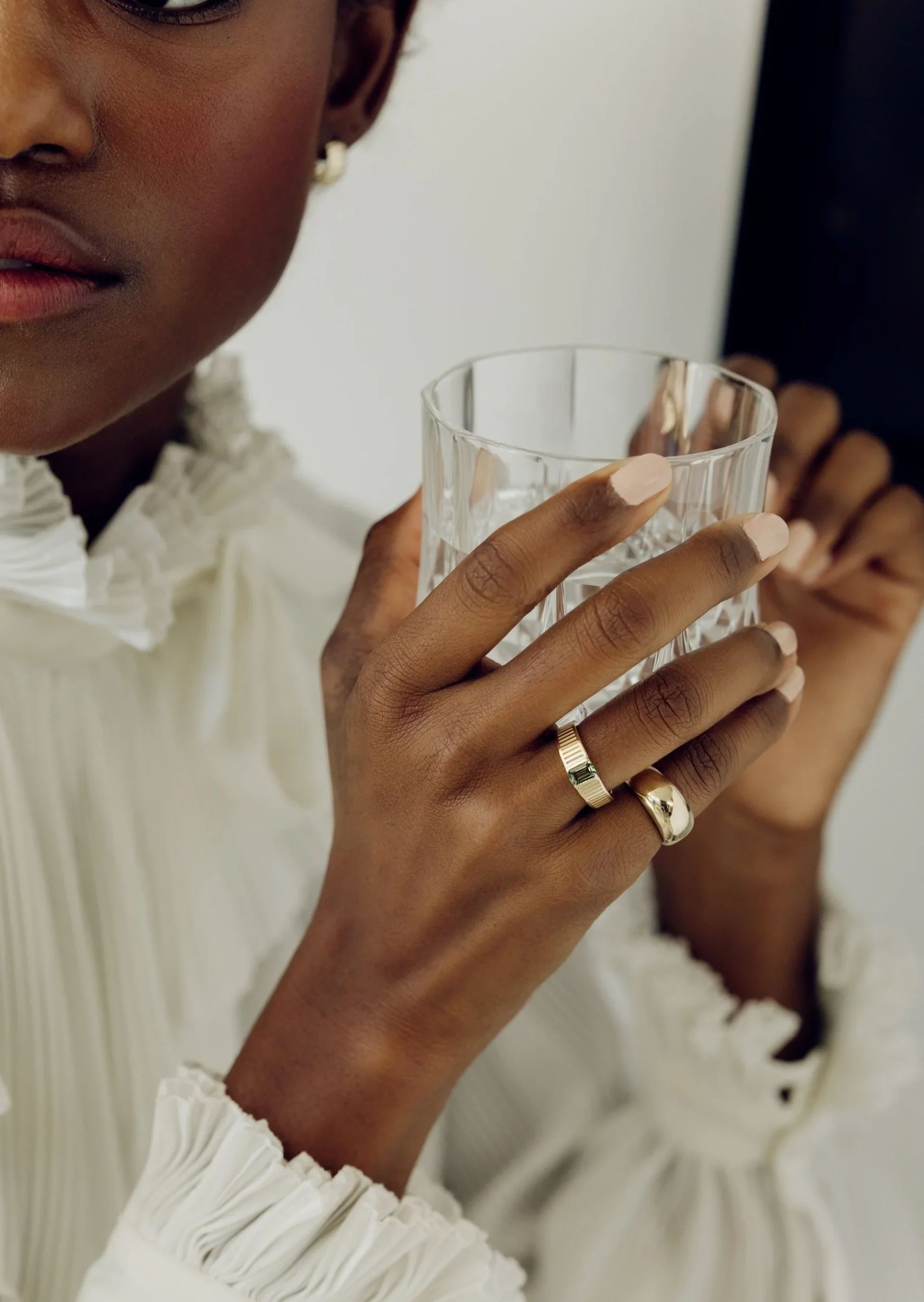hands with rings 
