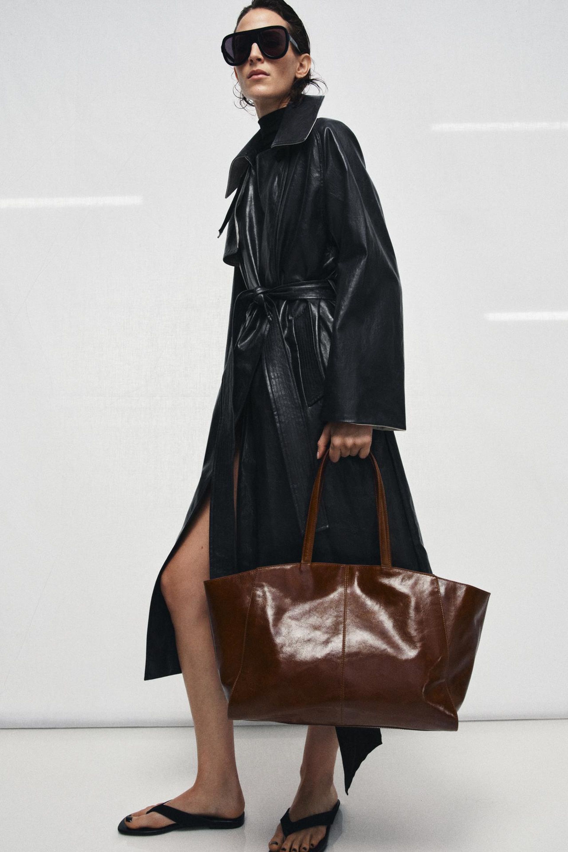 zara STITCHED LEATHER TOTE BAG 159.00 GBP