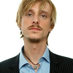 Mackenzie Crook