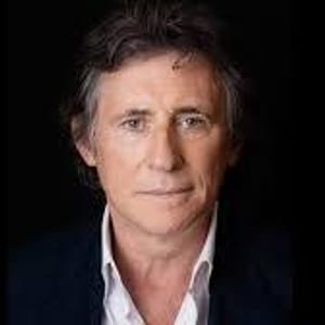 Gabriel Byrne