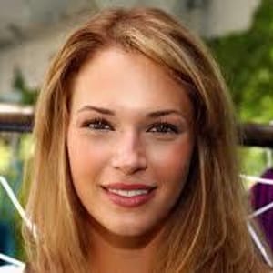 Amanda Righetti