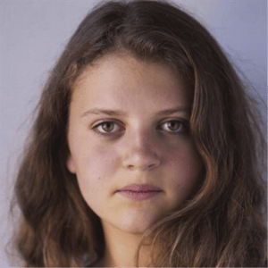 Lara Peake
