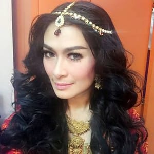Lis Dahlia