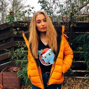 Körcsönyei Polly