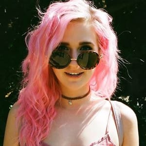 Taylor Dee La