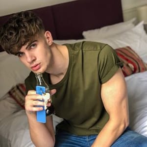 Matthew J Phillips
