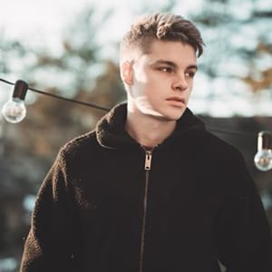 Alec Ohlaker