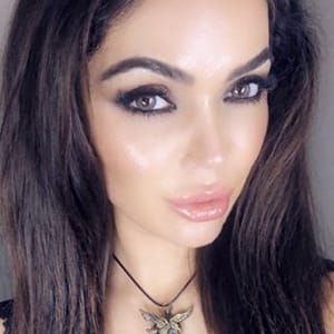Nadia Afzali