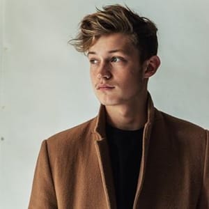Damian Hardung
