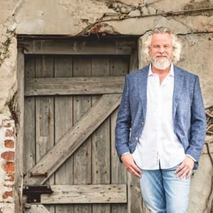 Robert Earl Keen