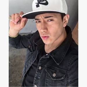Niki O Yael