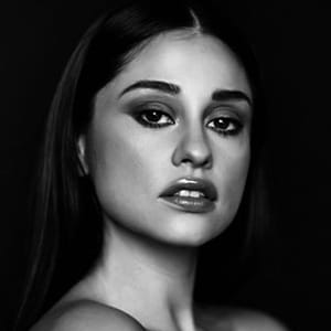 Yvette Monreal