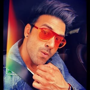 Pulkit Samrat