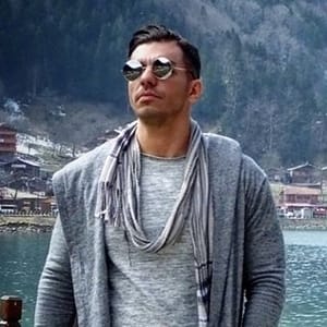Amir Ares