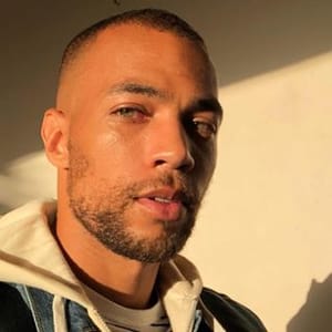 Kendrick Sampson