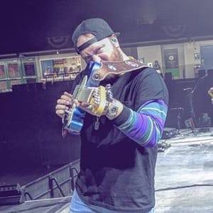 Mitchell Tenpenny