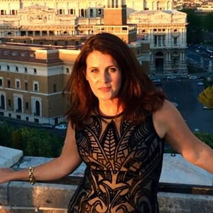 Lisa Oz