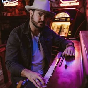 Wade Bowen