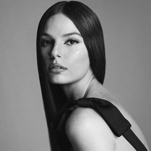 Isis Valverde