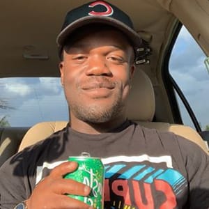 Kewon Vines