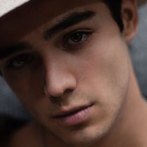 Lauro Morales
