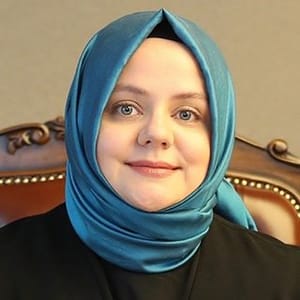 Zehra Zümrüt Selçuk