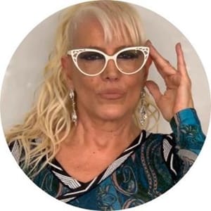 Valeria Lynch