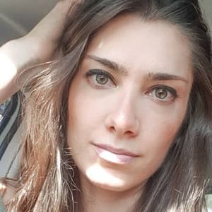 Vivi's Oliveira