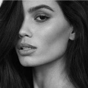 Anne De Paula