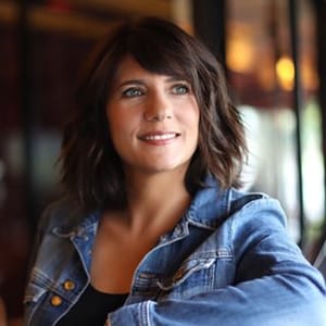 Estelle Denis