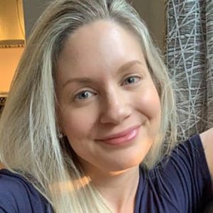 Angela Liddon