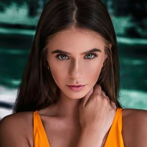 Emily Nicole Levy