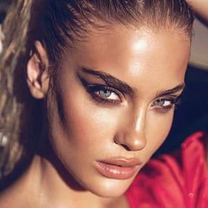 Laura Bella