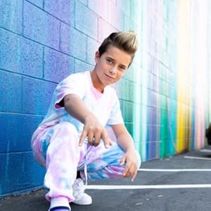 Gavin Magnus