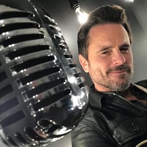 Charles Esten