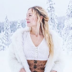 Jonna  Jinton