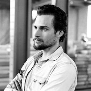 Jon Ecker