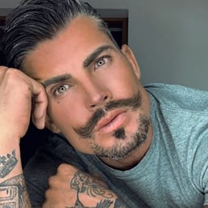 Adrian Cue