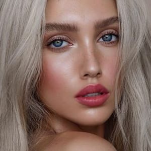 Lizzy Turner