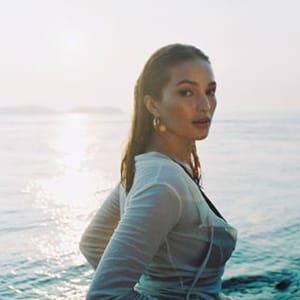 Sarah Lahbati