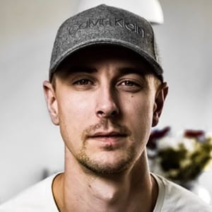 Mkjall