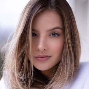Mariana Becker
