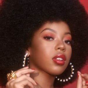 Cleopatra Lee
