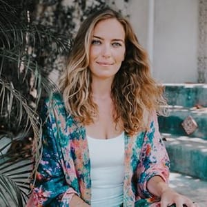 Mary Beth Larue