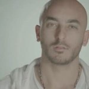 Hossam L Hossainy[hoss]eye-con