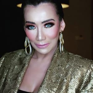 Reza Artamevia