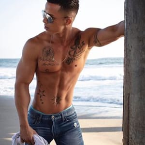 Nic Sahara